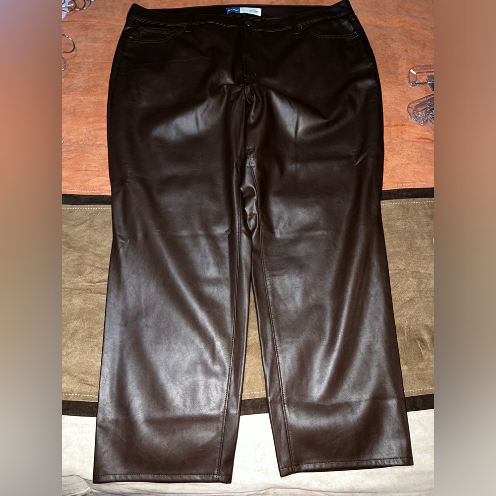 Women’s Old Navy high-rise OG loose faux leather pants, brown, size 24